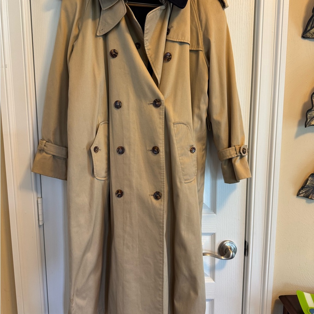Worthington Tan Trench Coat Timeless Design